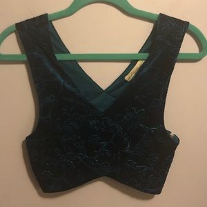 Velvet Crop Size M